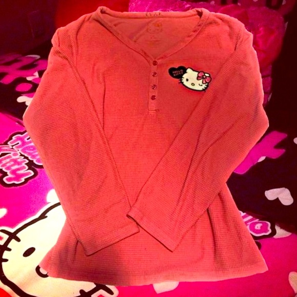 hello kitty embroidered long sleeve - Picture 1 of 1
